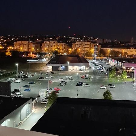 Modern Studio Oradea Exterior foto